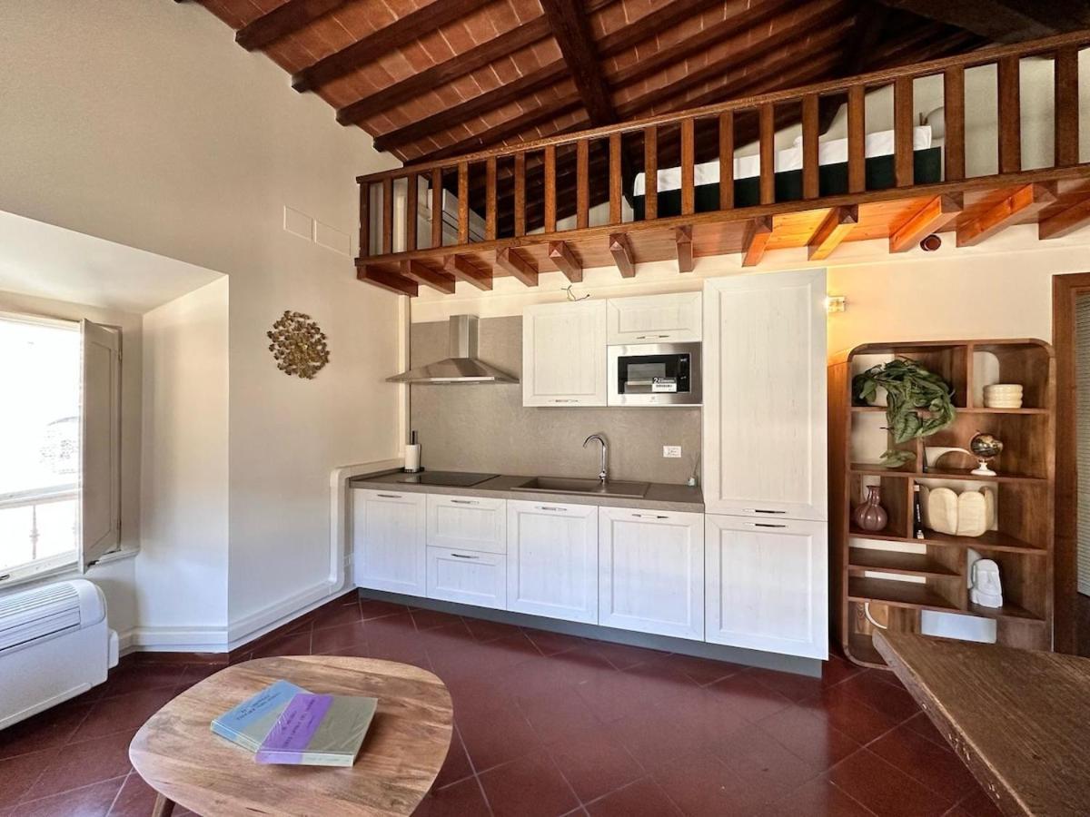 Ad Rondinelli, Appartamento