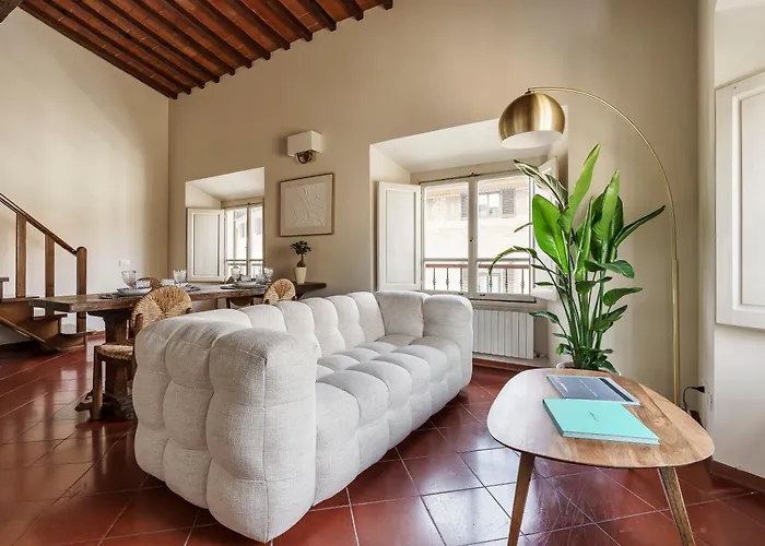 Holiday Ad Rondinelli, Firenze