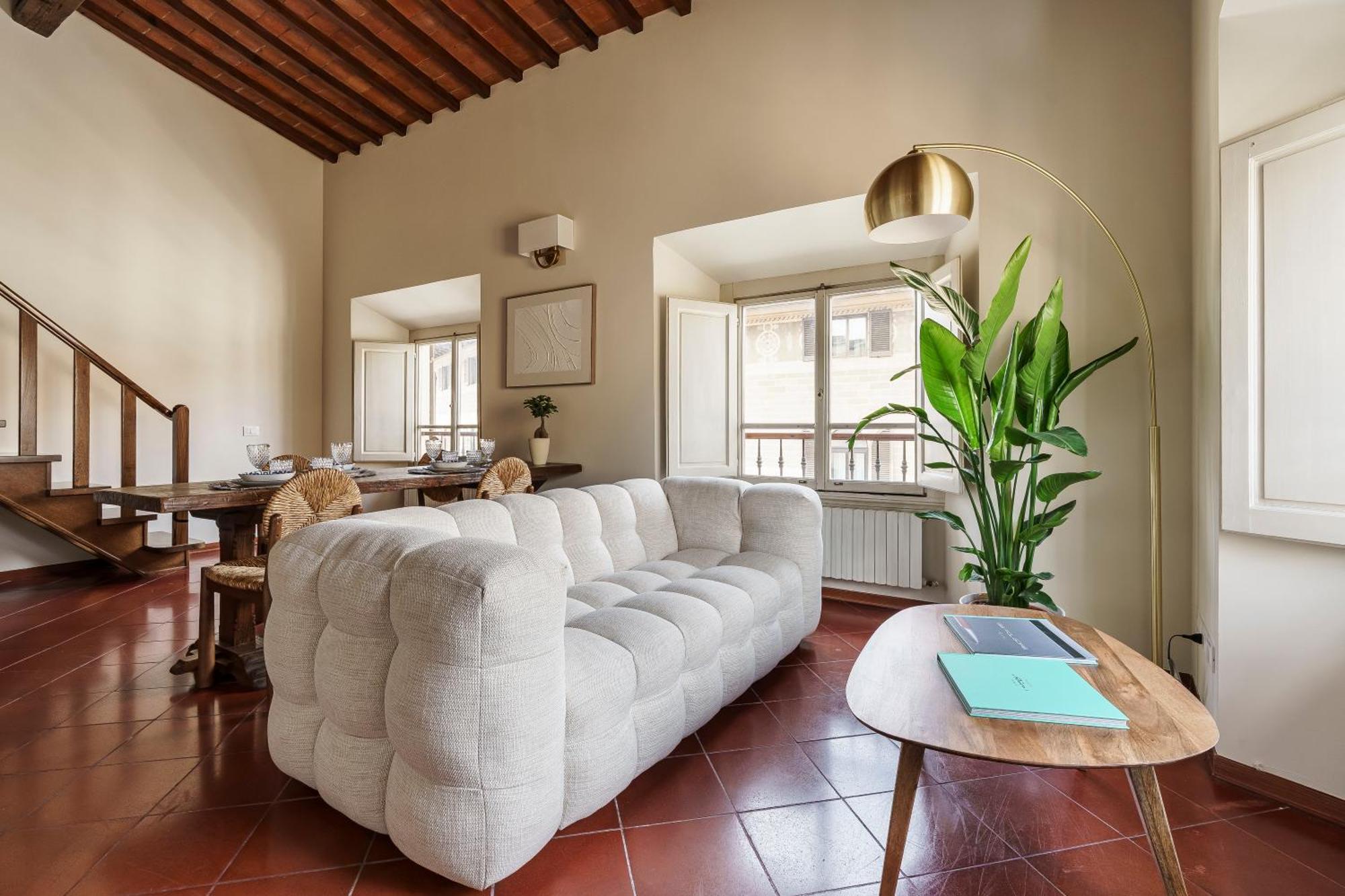 Ad Rondinelli, Appartement